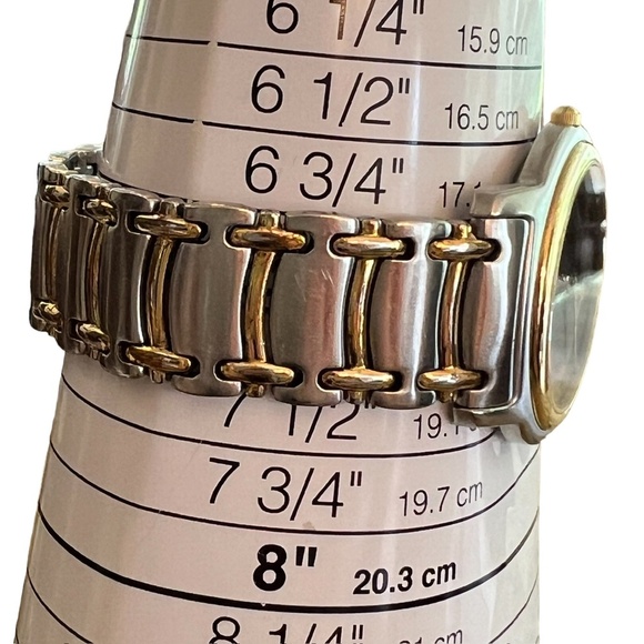 Movado Swiss Black and Silver Mens Watch Working - Picture 11 of 11